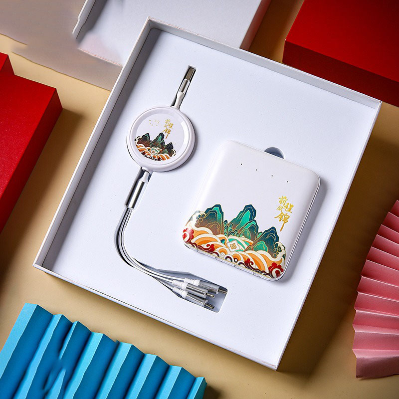 รับผลิต giftset powerbank พร้อม สายชาร์จ3in1 พร้อมกล่อง รับสกรีนโลโก้สายชาร์ต ยืดได้ หดได้ พกพาสะดวก สายชาร์จ3หัว 