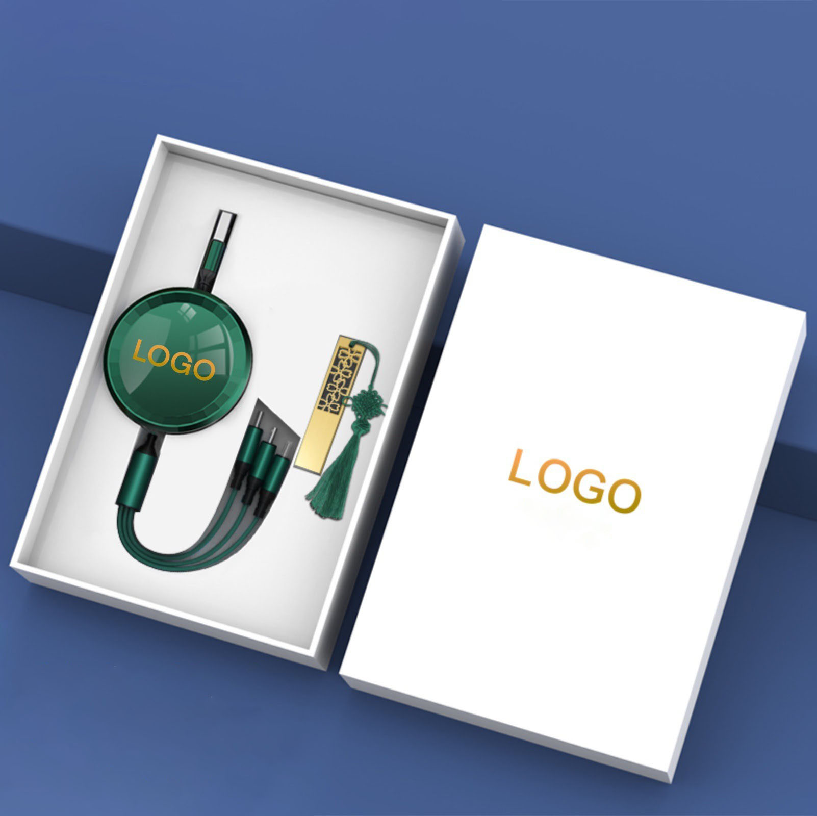 รับผลิต giftset หัวชาร์จ พร้อม สายชาร์จ3in1 พร้อมกล่อง รับสกรีนโลโก้สายชาร์ต ยืดได้ หดได้ พกพาสะดวก สายชาร์จ3หัว 