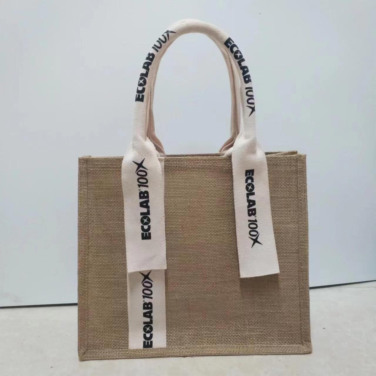 รับผลิตกระเป๋ามีโบว์ chloe ผ้าลินินแบบมีสายห้อย กระเป๋ากันน้ำ กระเป๋าผ้าปอ รับสกรีนโลโก้กระเป๋ารักษ์โลก กระเป๋าทูโทน กระเป๋าผ้าลินินขนาดใหญ่ กระเป๋าผ้ามูจิ 