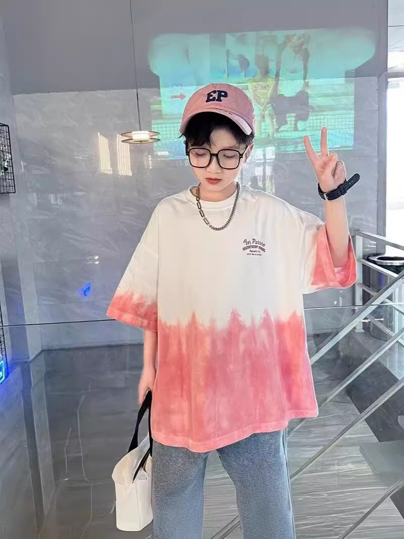 รับผลิตเสื้อมัดย้อม เสื้อทีม เสื้อทำงาน เสื้อร้าน เสื้อออกกำลังกาย รับสกรีนเสื้อ รับทำเสื้อทีม รับทำชุดยูนิฟอร์ม