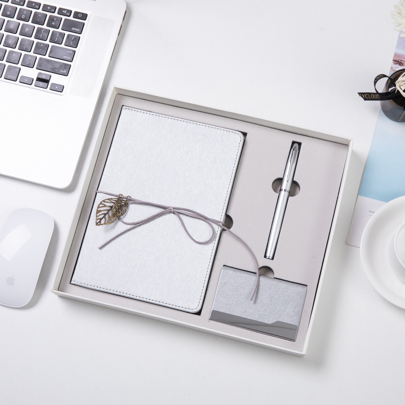 giftset ชุดของขวัญ ของแจก สมุด+ปากกา+ที่ใส่นามบัตร รวมกล่องgiftset
