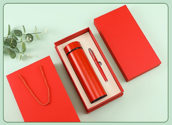ชุดของขวัญ ของแจกบริษัท ชุดเซ็ทรับไหว้ ชุดเช็ทกระบอกน้ำ+ปากกา รวมกล่องgiftset