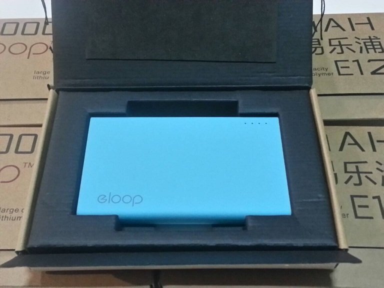 รับสกรีน Powerbank แบตสำรอง Eloop รุ่น E12