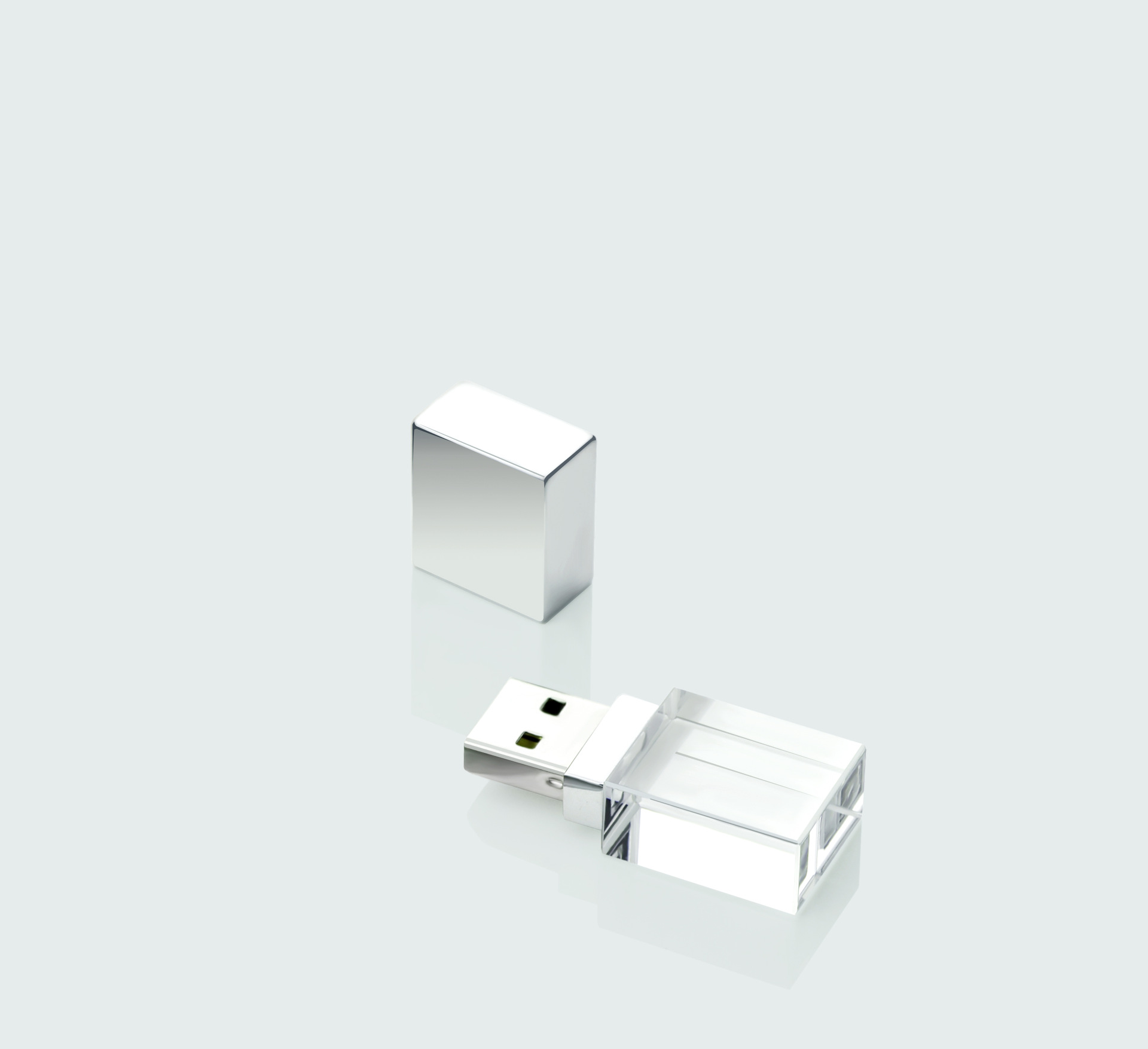รับผลิต สกรีน แฟลชไดร์ฟ (FLASH DRIVE) พร้อมสกรีนโลโก้
