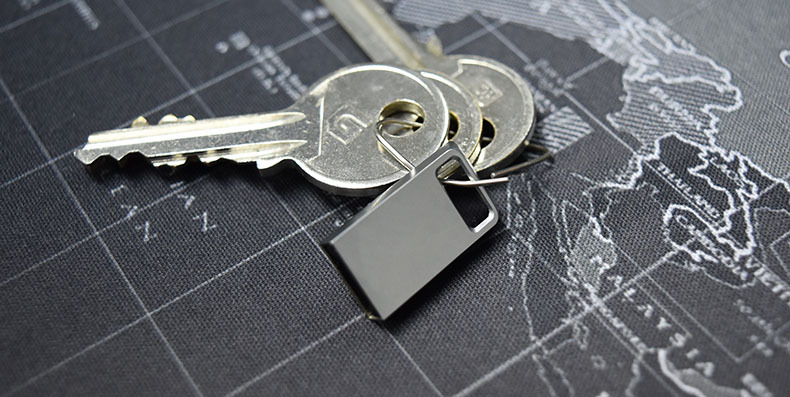 รับผลิต สกรีน แฟลชไดร์ฟ (FLASH DRIVE) พร้อมสกรีนโลโก้
