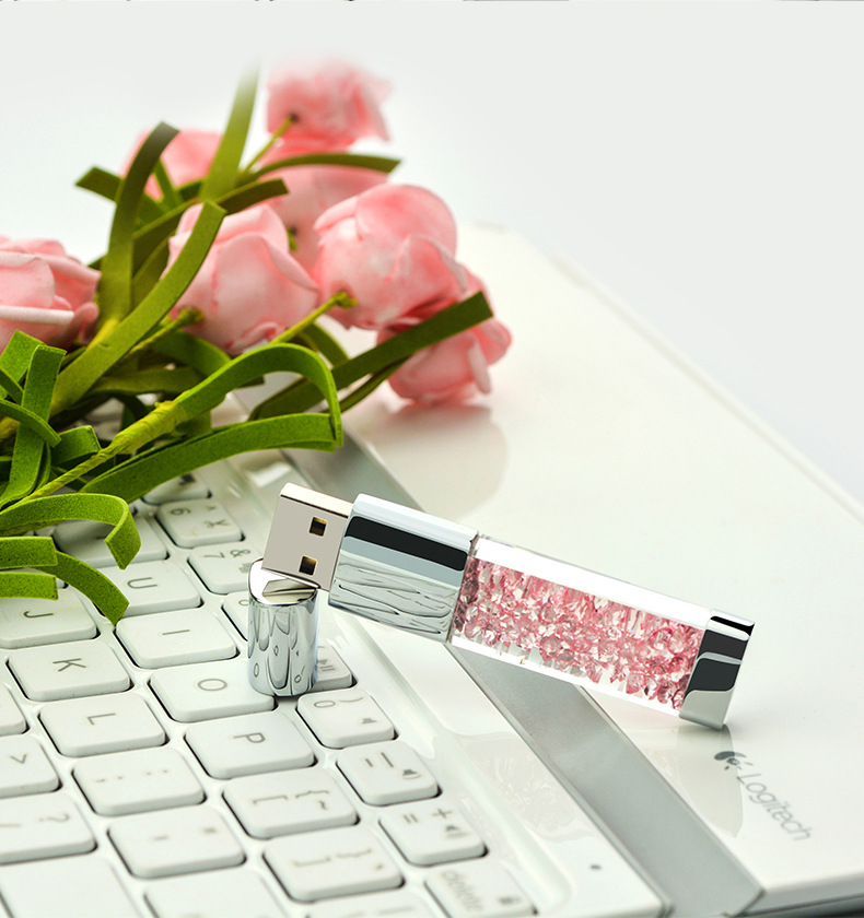 รับผลิต สกรีน แฟลชไดร์ฟ (FLASH DRIVE) พร้อมสกรีนโลโก้