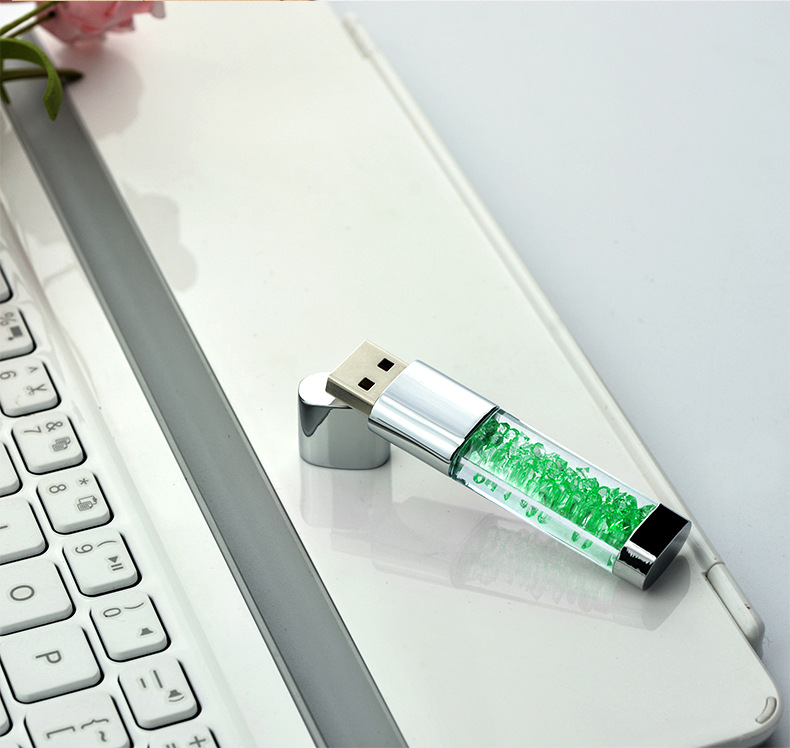รับผลิต สกรีน แฟลชไดร์ฟ (FLASH DRIVE) พร้อมสกรีนโลโก้