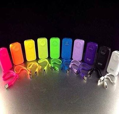 แบตสำรอง edai แบตเตอรี่สำรอง 5600mah สีสันสดใส Power Bank