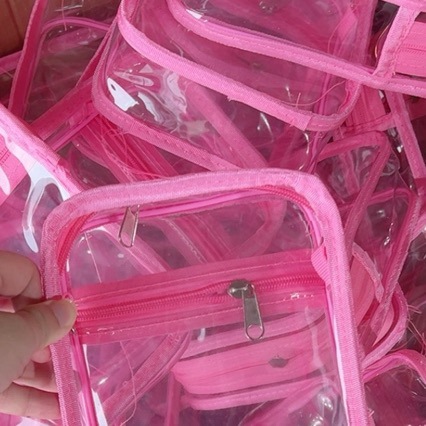 กระเป๋าใสคาดเอว กระเป๋าใสกันน้ำ กระเป๋าPVC กระเป๋าอเนกประสงค์ รับผลิตกระเป๋า ตัดเย็บกระเป๋า