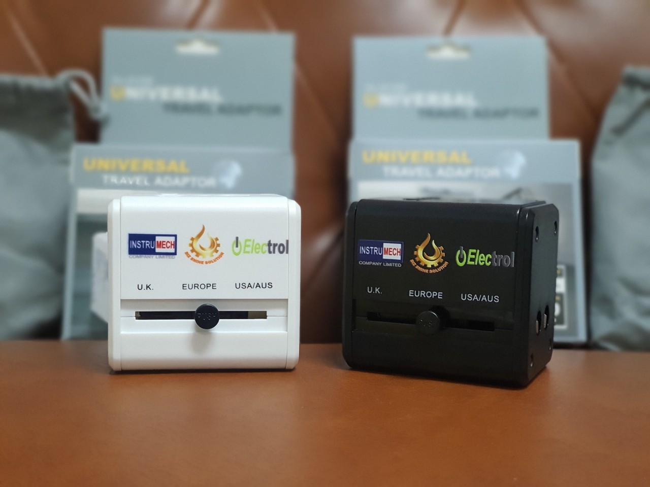 รับสกรีน Universal Adapter All in Oneปลั๊กไฟ Dual USB ใช้ได้ทั่วโลก US/UK/EU/AUปลั๊กไฟใช้ได้ทั่วโลกมากกว่า150ประเทศ