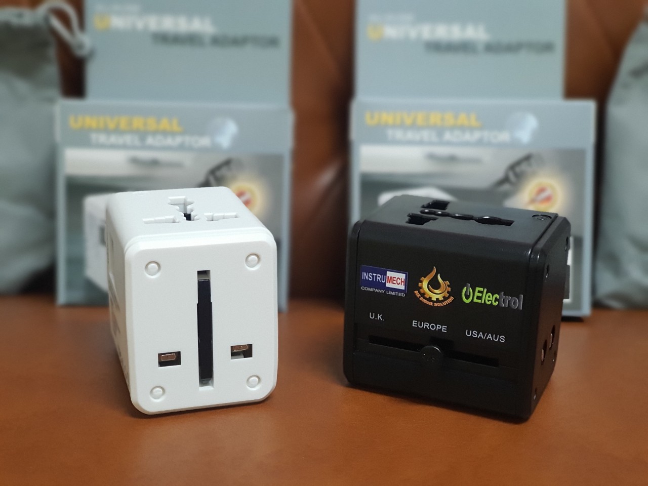 รับสกรีน Universal Adapter All in Oneปลั๊กไฟ Dual USB ใช้ได้ทั่วโลก US/UK/EU/AUปลั๊กไฟใช้ได้ทั่วโลกมากกว่า150ประเทศ