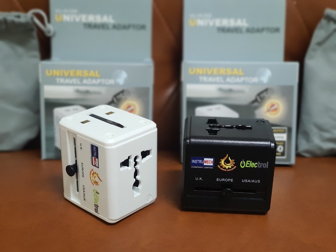 รับสกรีน Universal Adapter All in Oneปลั๊กไฟ Dual USB ใช้ได้ทั่วโลก US/UK/EU/AUปลั๊กไฟใช้ได้ทั่วโลกมากกว่า150ประเทศ