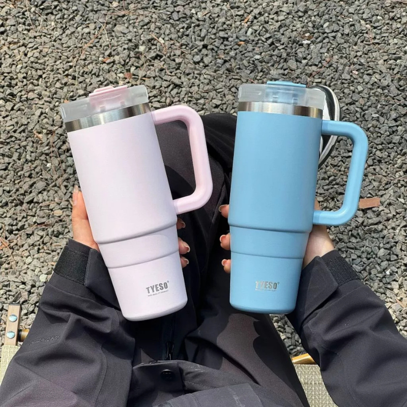 TYESO Tumbler แก้วน้ำพร้อมที่จับ แก้วสุญญากาศหุ้มฉนวนร้อนและเย็น ขนาด 900 ml 1200 ml
