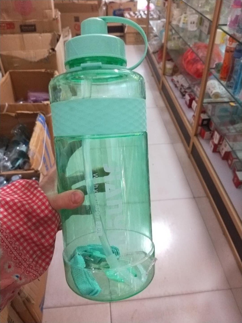 ขวดน้ำ3ลิตร 4ลิตร มีสายห้อย รับสกรีน รับผลิตแก้วพลาสติก แก้วน้ำ กระบอกน้ำนักกีฬา รับสกรีนโลโก้กระบอกน้ำ