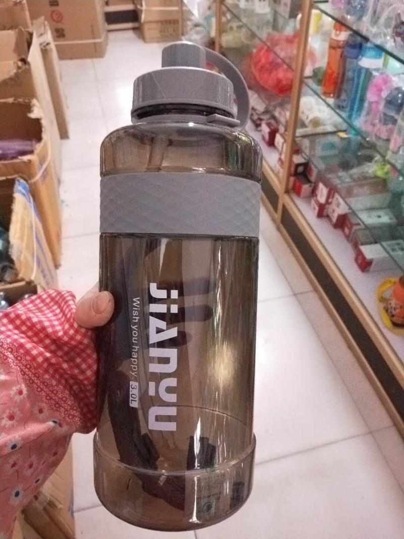 ขวดน้ำ3ลิตร 4ลิตร มีสายห้อย รับสกรีน รับผลิตแก้วพลาสติก แก้วน้ำ กระบอกน้ำนักกีฬา รับสกรีนโลโก้กระบอกน้ำ