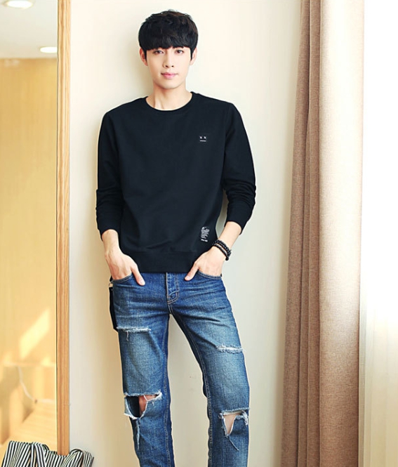 รับผลิตเสื้อยืดแขนยาว เสื้อทีม เสื้อทำงาน เสื้อร้าน เสื้อออกกำลังกาย รับสกรีนเสื้อ รับทำเสื้อทีม รับทำชุดยูนิฟอร์ม