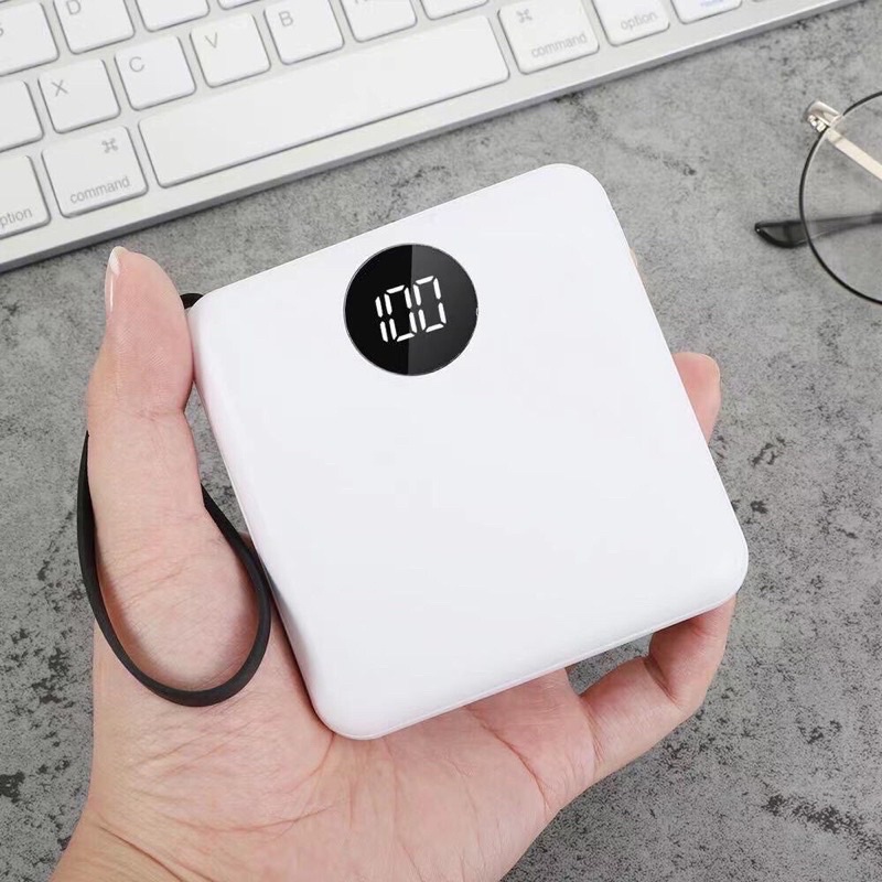 รับสกรีน powerbank แบตสำรอง ความจุ 10000 mah มีสายในตัว4ห้ว