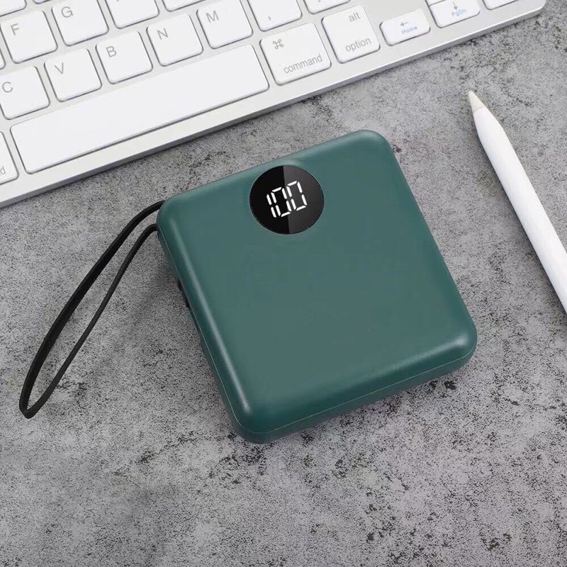 รับสกรีน powerbank แบตสำรอง ความจุ 10000 mah มีสายในตัว4ห้ว