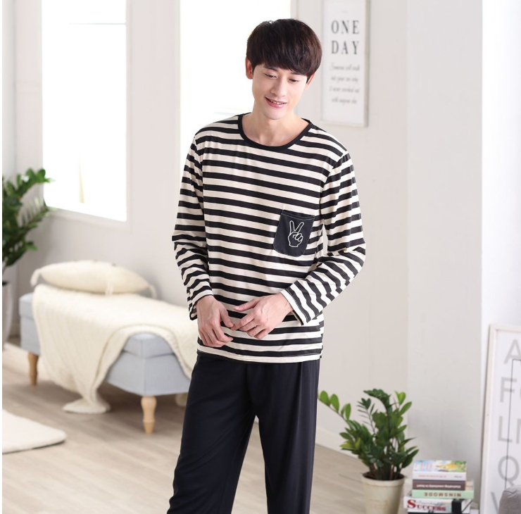 รับผลิตเสื้อยืดคู่รักลายทาง เสื้อทีม เสื้อทำงาน เสื้อร้าน เสื้อออกกำลังกาย รับสกรีนเสื้อ รับทำเสื้อทีม รับทำชุดยูนิฟอร์ม