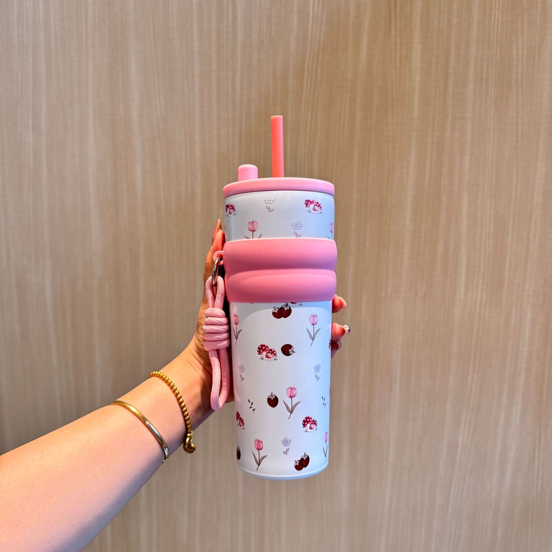 รับสกรีนโลโก้รอบใบแก้วน้ำเก็บอุณหภูมิ 700ml รับทำโลโก้แก้วเยติ รับสกรีนแก้ว ขายส่งแก้ว รับเลเซอร์แก้ว laserแก้ว laserกระบอกน้ำ