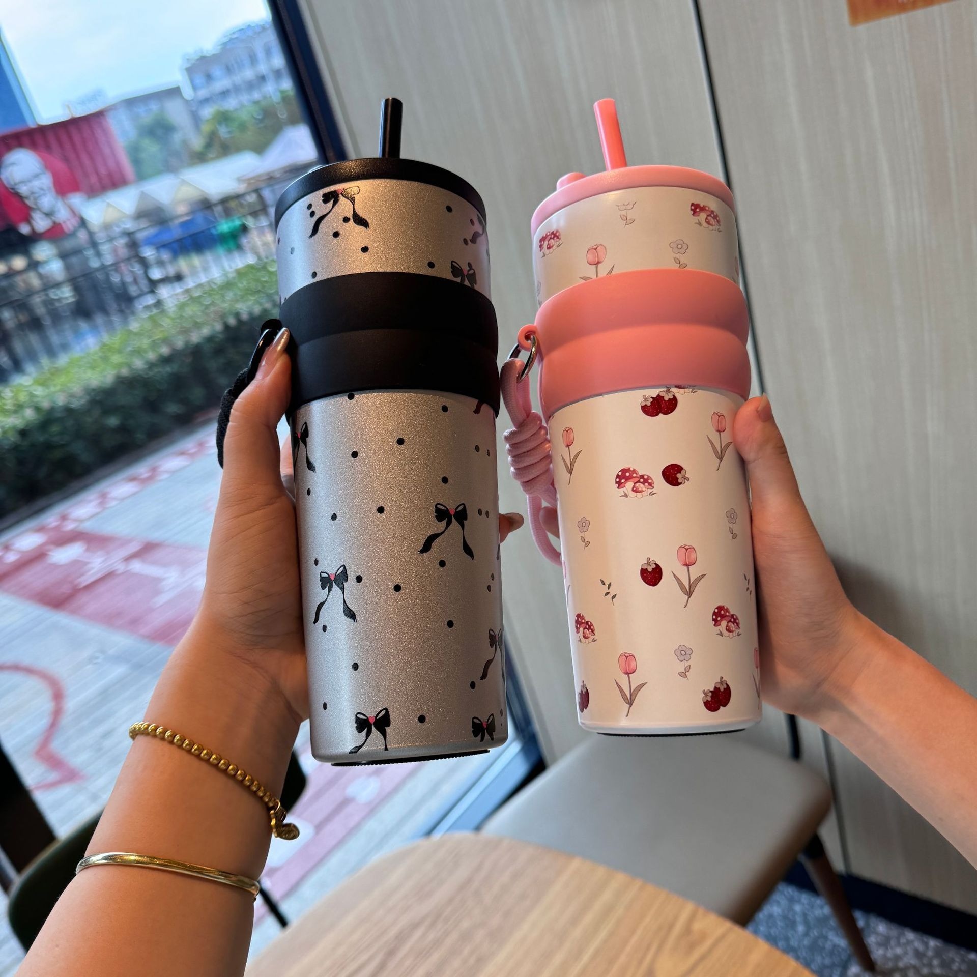 รับสกรีนโลโก้รอบใบแก้วน้ำเก็บอุณหภูมิ 700ml รับทำโลโก้แก้วเยติ รับสกรีนแก้ว ขายส่งแก้ว รับเลเซอร์แก้ว laserแก้ว laserกระบอกน้ำ