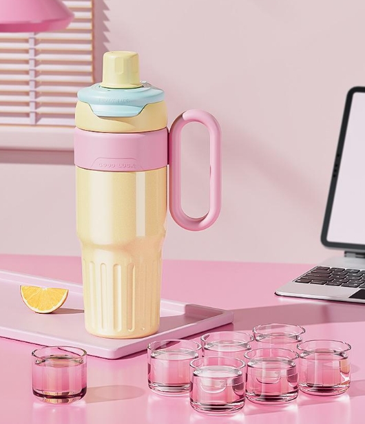 รับสกรีนโลโก้ แก้วน้ำเก็บอุณหภูมิมีหูจับ แก้วมีมือจับ 780ml ลายน่ารัก รับทำโลโก้แก้วเยติ รับสกรีนแก้ว ขายส่งแก้ว รับเลเซอร์แก้ว laserแก้ว laserกระบอกน้ำ