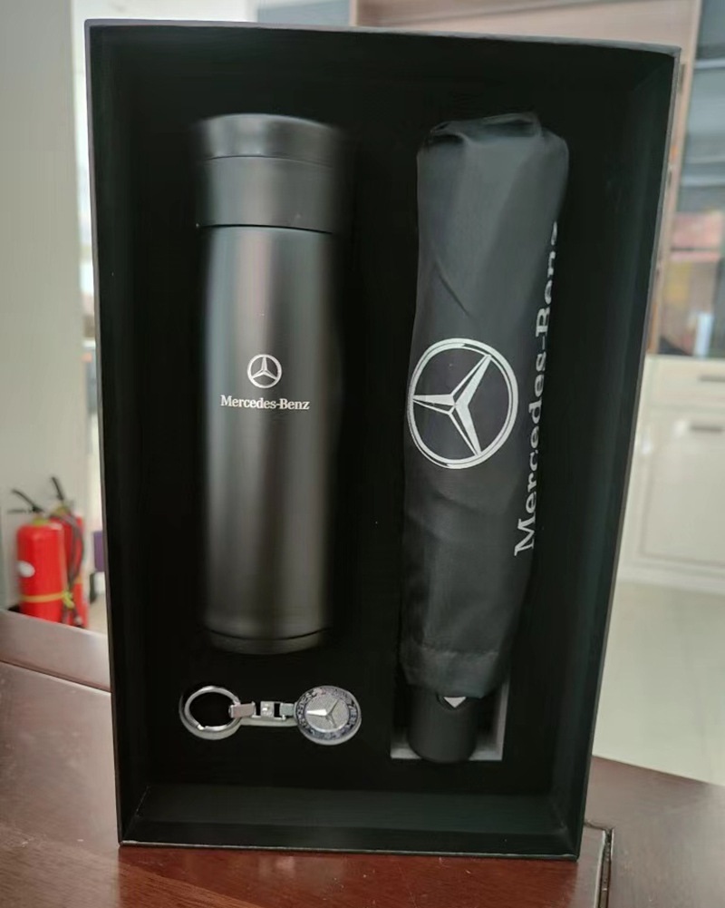 รับสกรีน รับผลิต ชุดของขวัญ ชุดกิ๊ฟเซ็ต giftset กระบอกน้ำ ร่ม พวงกุญแจ