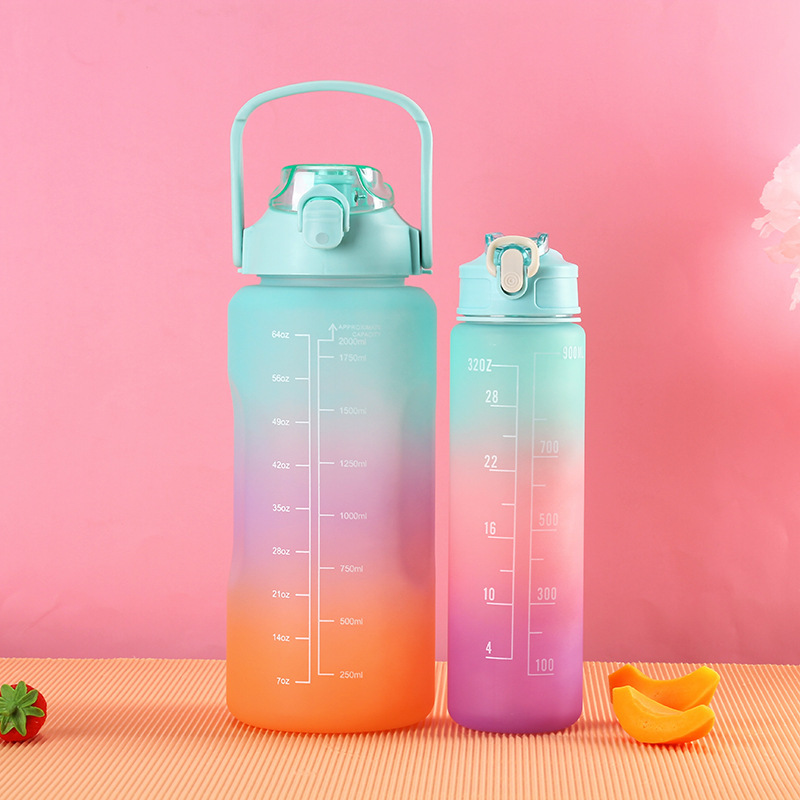 ขวดน้ำ2ลิตร สีพาลเทล รับสกรีน รับผลิตแก้วพลาสติก แก้วน้ำ แก้วน้ำแบบใสมีฝาปิด