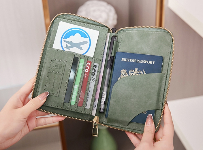 รับผลิต รับสกรีนโลโก้ ปกพาสสปอร์ต กระเป๋าใส่พาสสปอร์ต ซองหนังสือเดินทาง จัดเก็บ Passport ซองใส่บัตร วัสดุหนัง PU มี RFID Safe