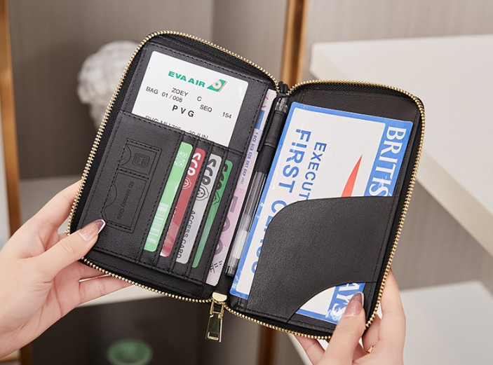 รับผลิต รับสกรีนโลโก้ ปกพาสสปอร์ต กระเป๋าใส่พาสสปอร์ต ซองหนังสือเดินทาง จัดเก็บ Passport ซองใส่บัตร วัสดุหนัง PU มี RFID Safe