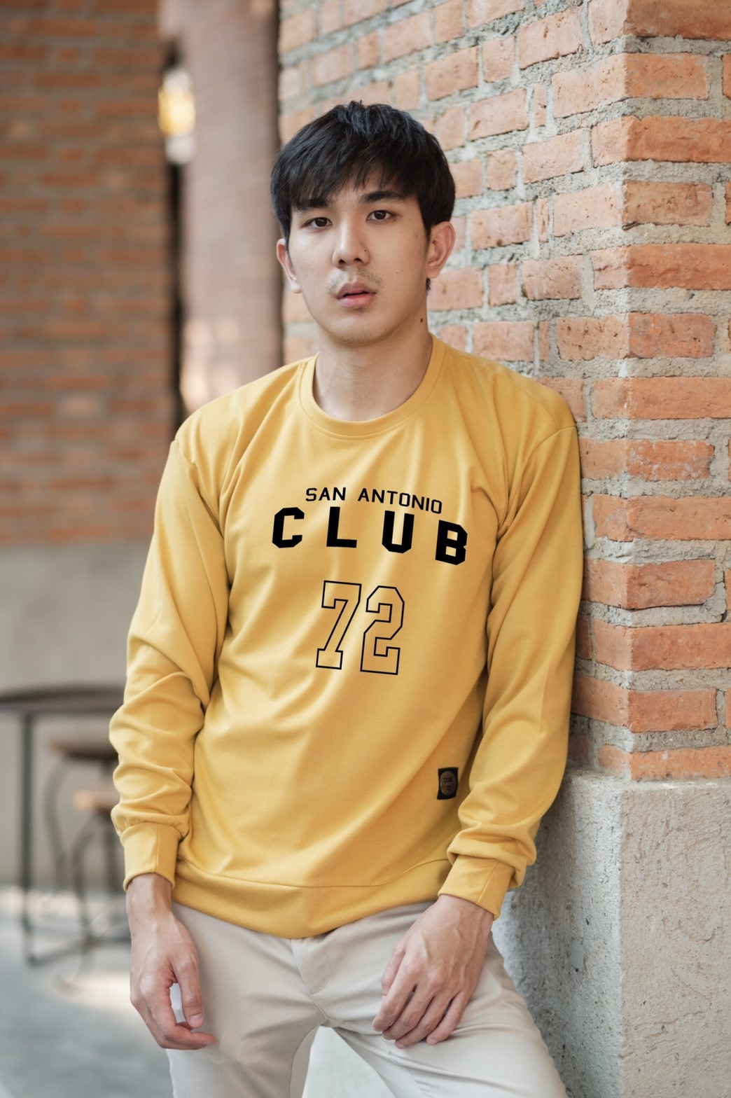 รับผลิตเสื้อแขนยาว เสื้อทีม เสื้อทำงาน เสื้อร้าน เสื้อออกกำลังกาย รับสกรีนเสื้อ รับทำเสื้อทีม รับทำชุดยูนิฟอร์ม