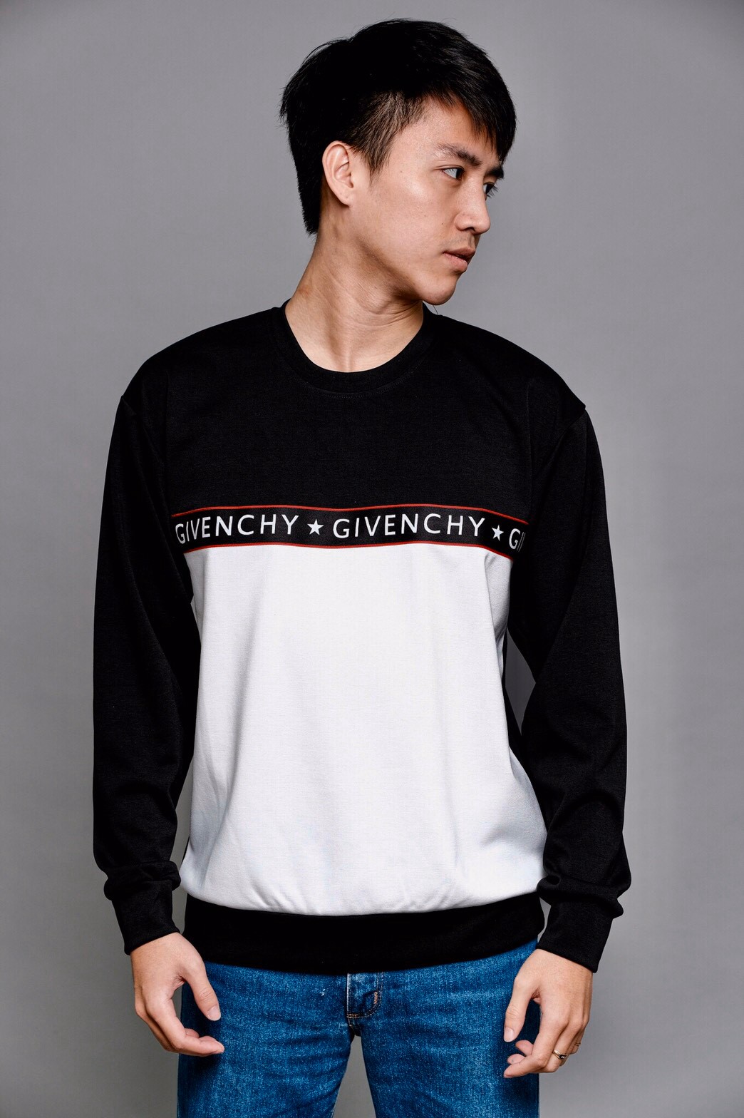 รับผลิตเสื้อแขนยาว เสื้อทีม เสื้อทำงาน เสื้อร้าน เสื้อออกกำลังกาย รับสกรีนเสื้อ รับทำเสื้อทีม รับทำชุดยูนิฟอร์ม