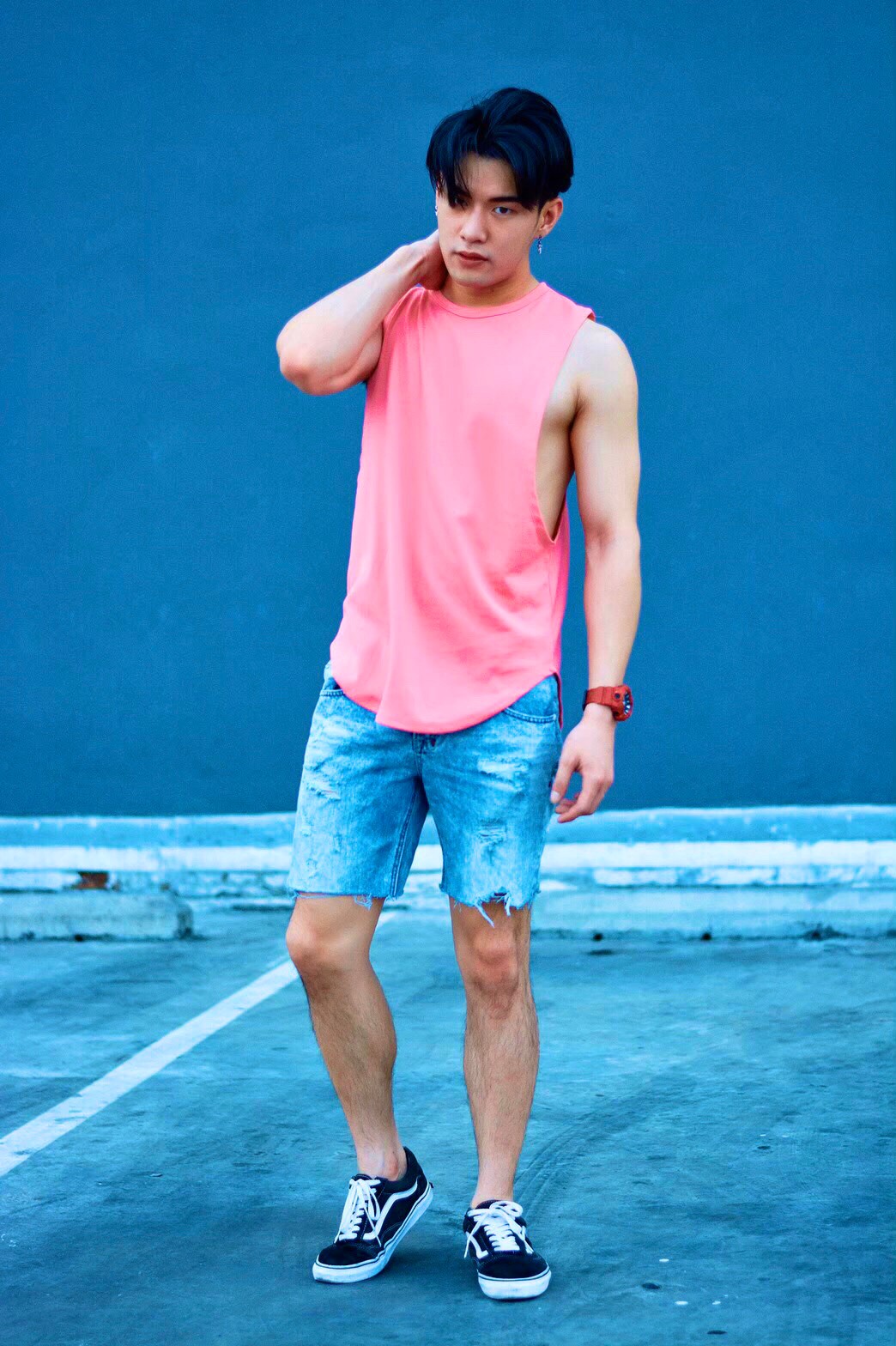 รับผลิตเสื้อกล้าม เสื้อออกกำลังกาย รับสกรีนเสื้อ รับทำเสื้อทีม รับทำชุดยูนิฟอร์ม