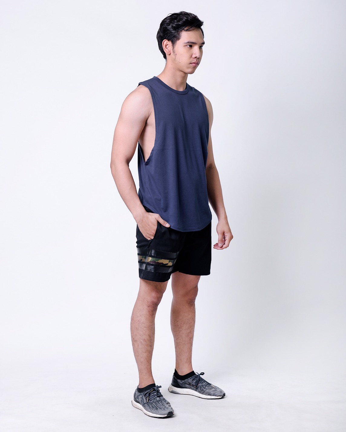 รับผลิตเสื้อกล้าม เสื้อออกกำลังกาย รับสกรีนเสื้อ รับทำเสื้อทีม รับทำชุดยูนิฟอร์ม