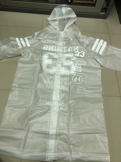 รับสกรีน รับผลิตเสื้อกันฝนยาวเต็มตัว กันน้ำ แฟชั่น เสื้อกันฝนยาว 
