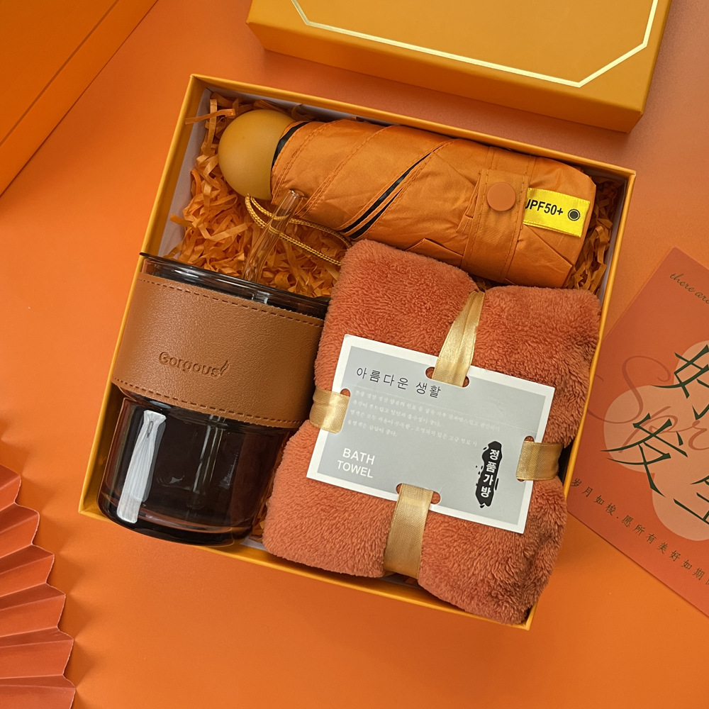 ชุดของขวัญ giftset สีส้ม ชุดเซ็ทรับไหว้ ชุดเช็ทผ้าเช็ดตัว+แก้วกาแฟ นมร้อน น้ำผลไม้ เครื่องหนัง
