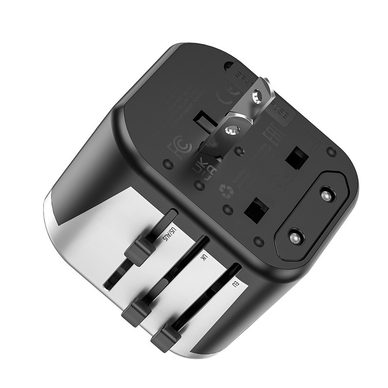 Travel Adaptep ปลั๊กใช้งานได้มากกว่า150 ประเทศ USB type-C