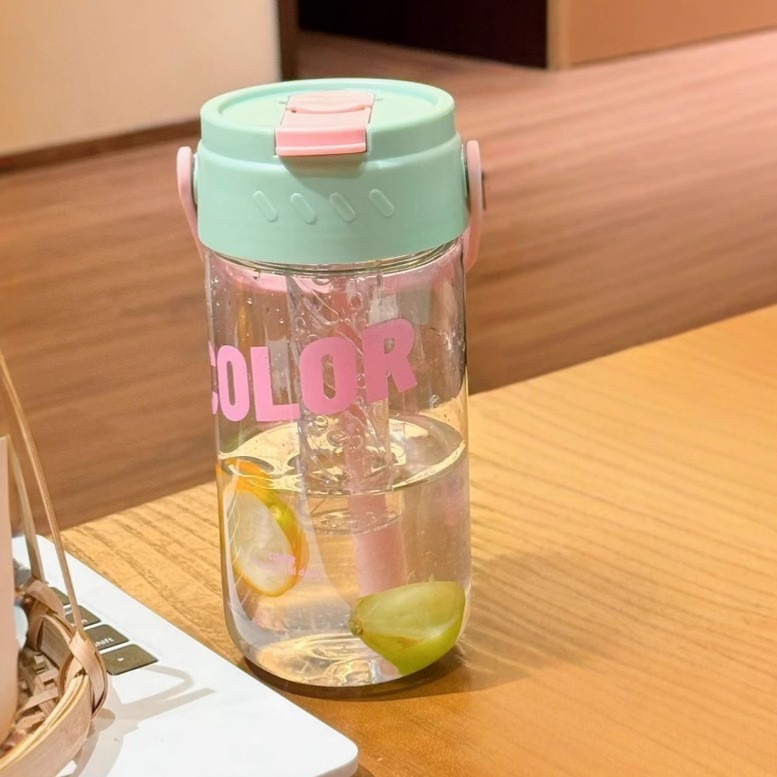 รับสกรีนโลโก้ แก้วพลาสติก 550-700ML กระบอกน้ำ แก้วน้ำ แก้วน้ำแบบใส แก้วราคาถูก