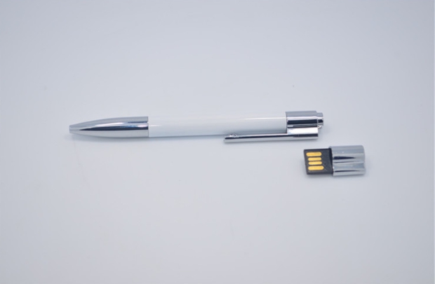 รับผลิต สกรีน แฟลชไดร์ฟ (FLASH DRIVE) พร้อมสกรีนโลโก้