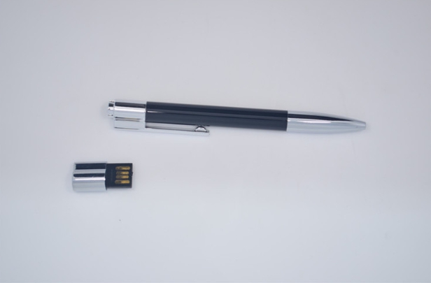 รับผลิต สกรีน แฟลชไดร์ฟ (FLASH DRIVE) พร้อมสกรีนโลโก้