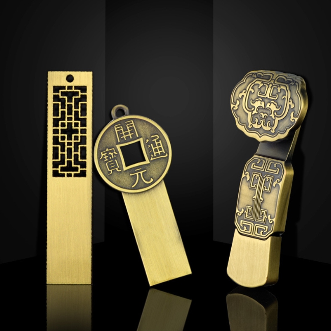 รับผลิต สกรีน แฟลชไดร์ฟ (FLASH DRIVE) พร้อมสกรีนโลโก้