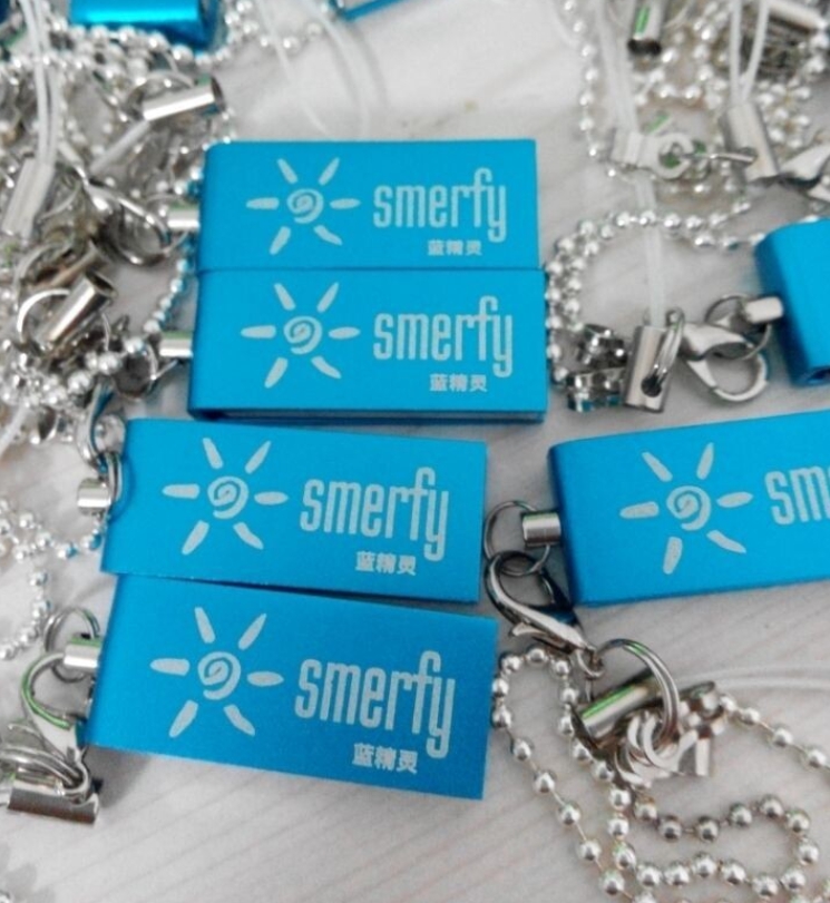 รับผลิต สกรีน แฟลชไดร์ฟ (FLASH DRIVE) พร้อมสกรีนโลโก้