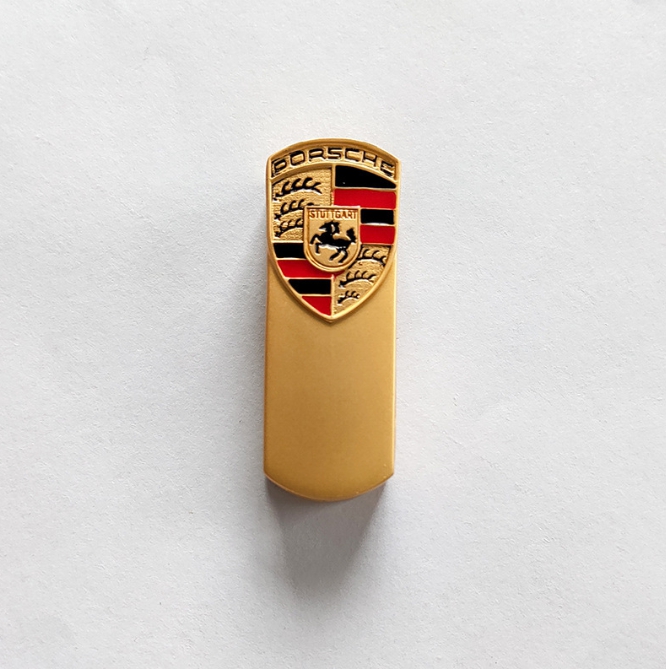 รับผลิต สกรีน แฟลชไดร์ฟ (FLASH DRIVE) พร้อมสกรีนโลโก้