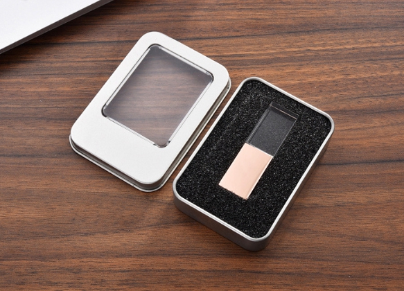 รับผลิต สกรีน แฟลชไดร์ฟ (FLASH DRIVE) พร้อมสกรีนโลโก้