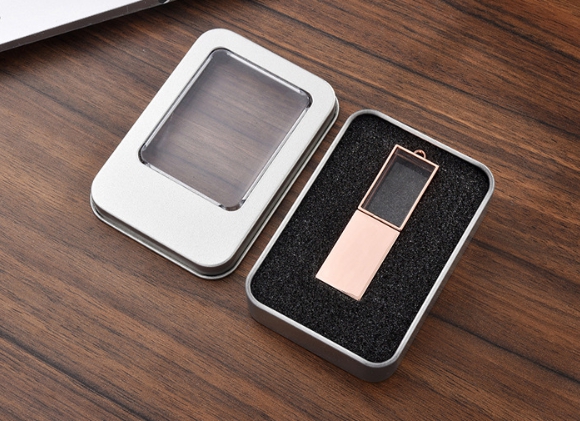 รับผลิต สกรีน แฟลชไดร์ฟ (FLASH DRIVE) พร้อมสกรีนโลโก้