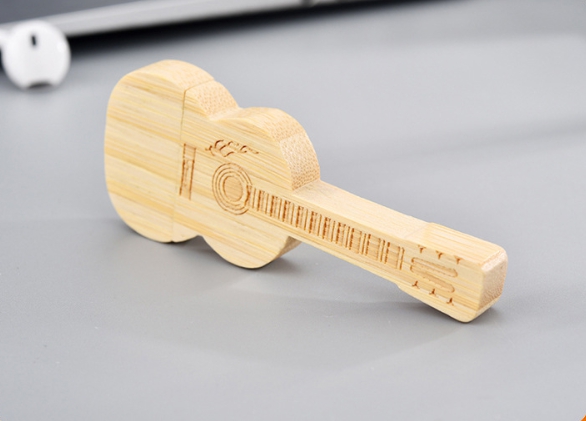 รับผลิต สกรีน แฟลชไดร์ฟ (FLASH DRIVE) พร้อมสกรีนโลโก้