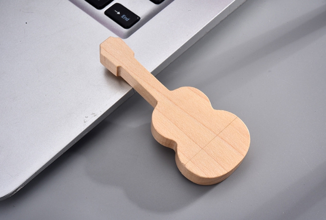 รับผลิต สกรีน แฟลชไดร์ฟ (FLASH DRIVE) พร้อมสกรีนโลโก้