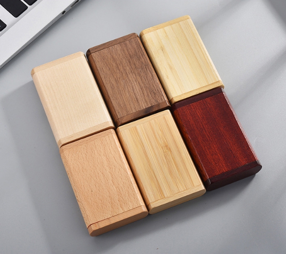 รับผลิต สกรีน แฟลชไดร์ฟ (FLASH DRIVE) พร้อมสกรีนโลโก้