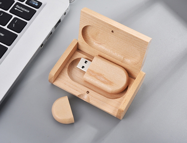 รับผลิต สกรีน แฟลชไดร์ฟ (FLASH DRIVE) พร้อมสกรีนโลโก้