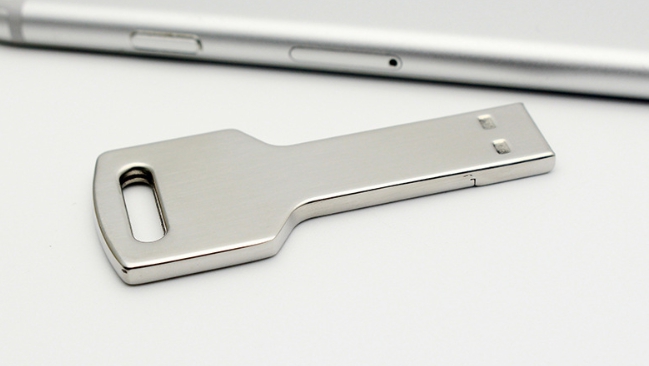 รับผลิต สกรีน แฟลชไดร์ฟ (FLASH DRIVE) พร้อมสกรีนโลโก้